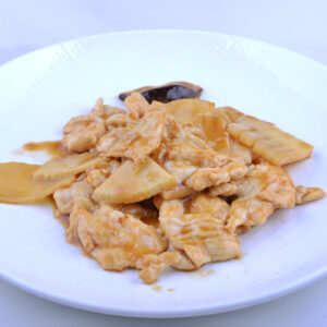 180/ POLLO BAMBU E FUNGHI