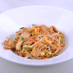 161/ SPAGHETTI DI RISO CON POLLO E VERDURE