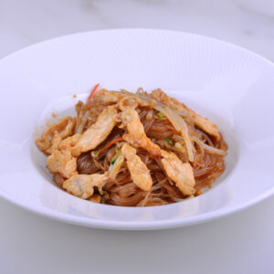 157/ SPAGHETTI DI SOIA CON POLLO