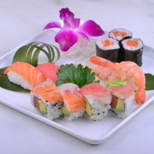 49/ SUSHI MEDIO (12 pezzi)