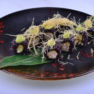 98/ URAMAKI BLACK SWAN